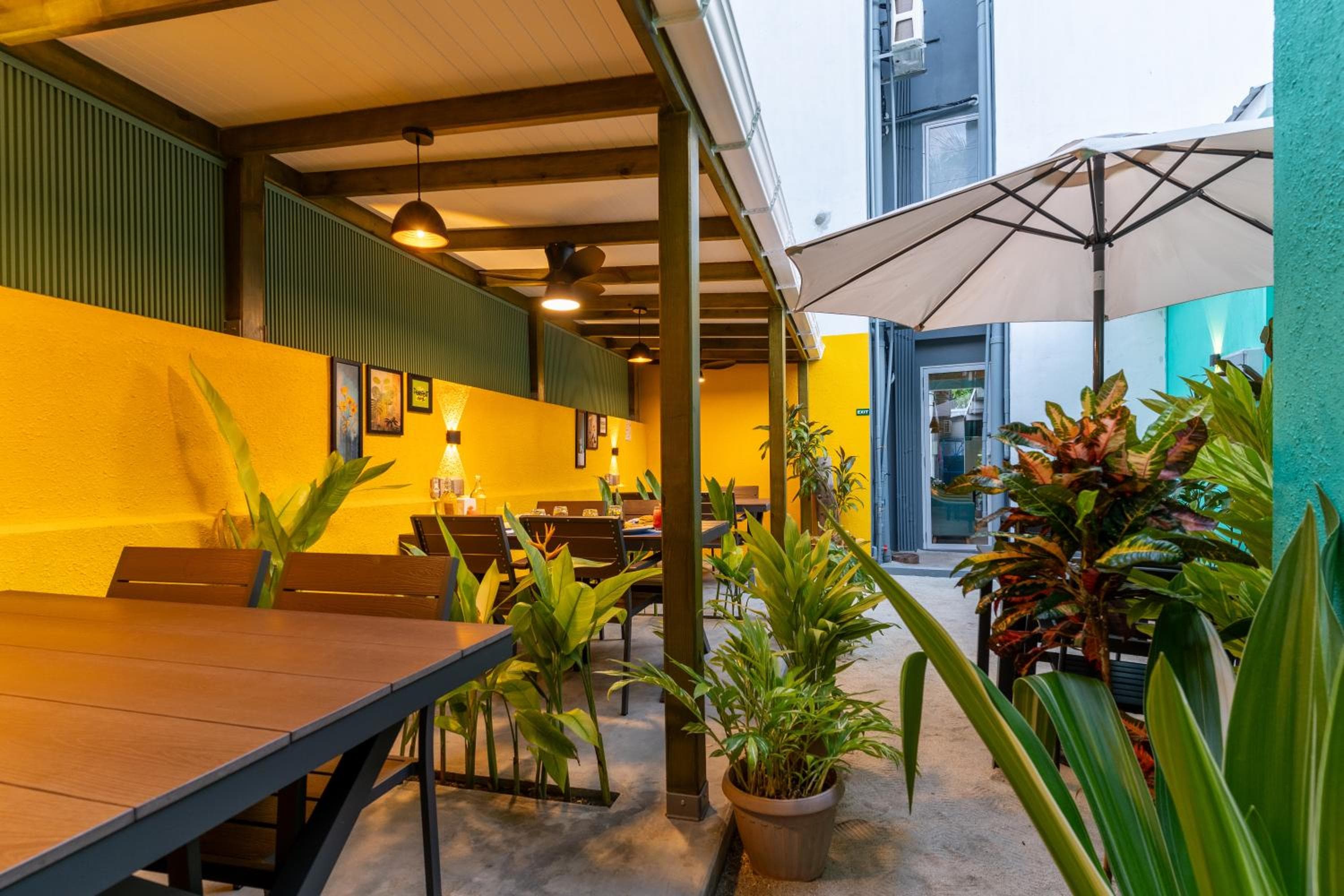 Ukulhas Sands - View 42