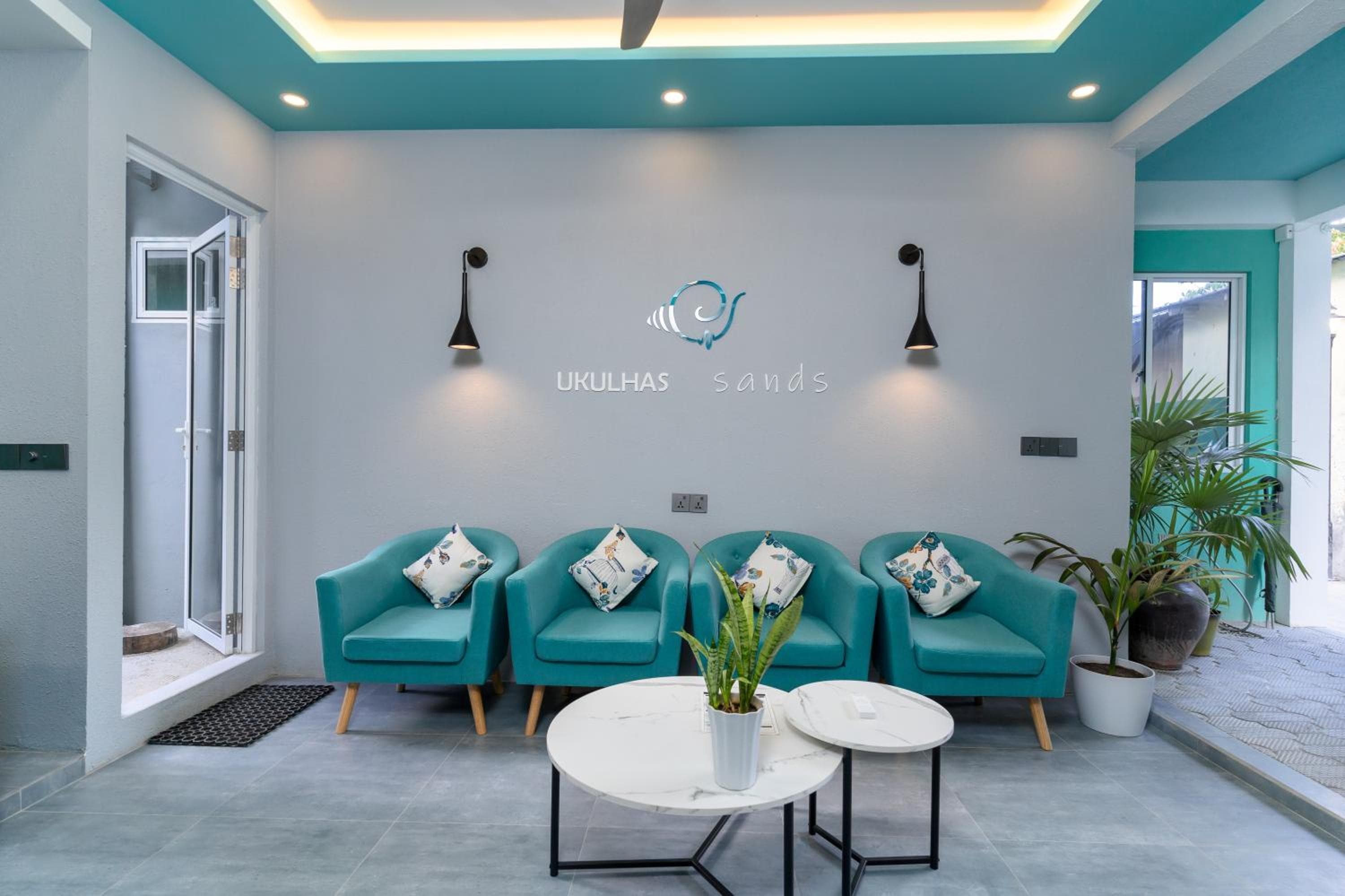 Ukulhas Sands - View 34