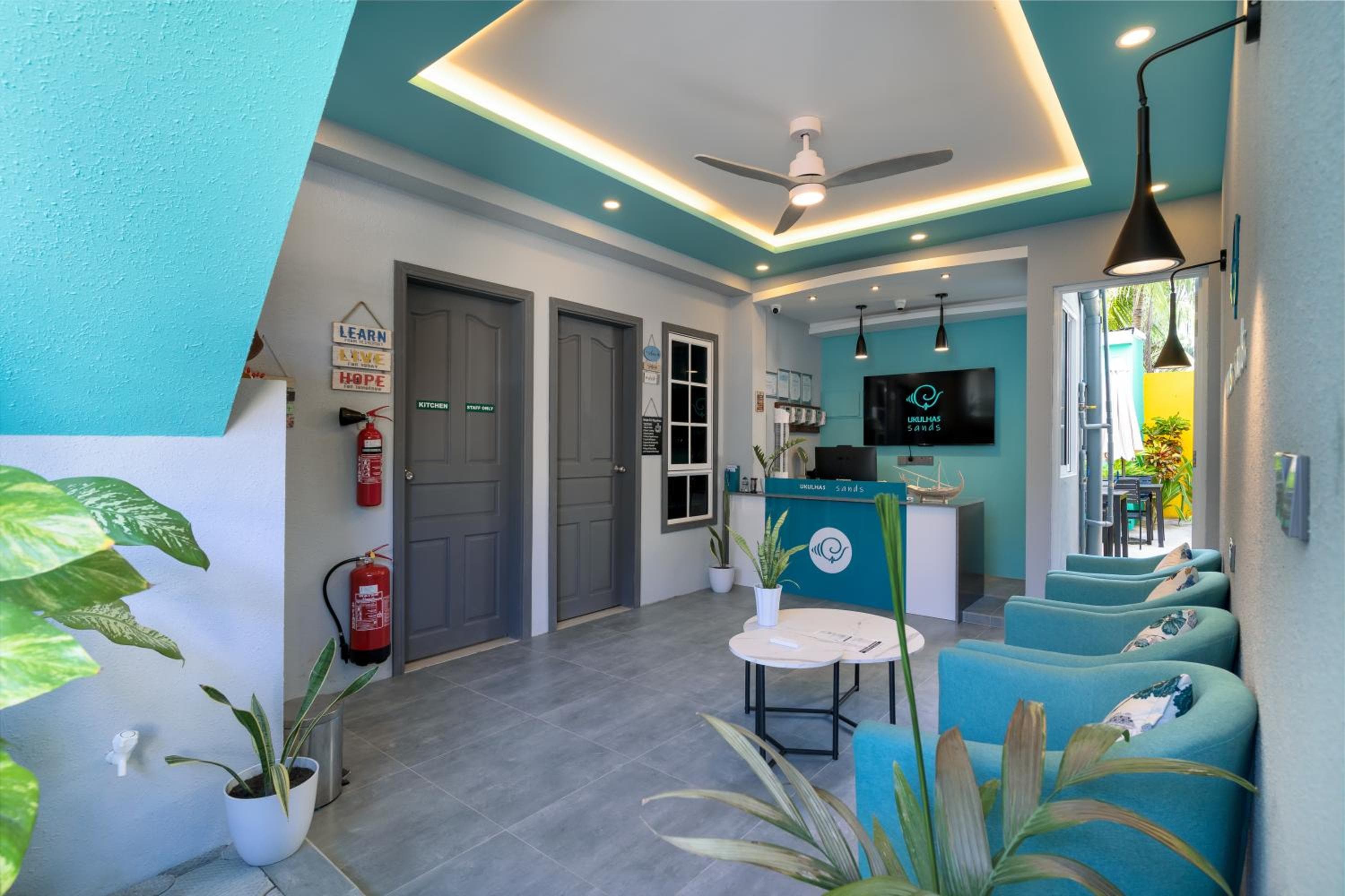 Ukulhas Sands - View 35