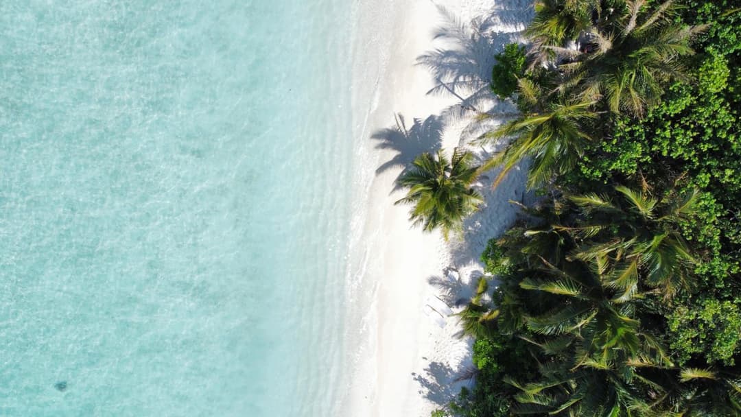 Ukulhas Sands - View 2