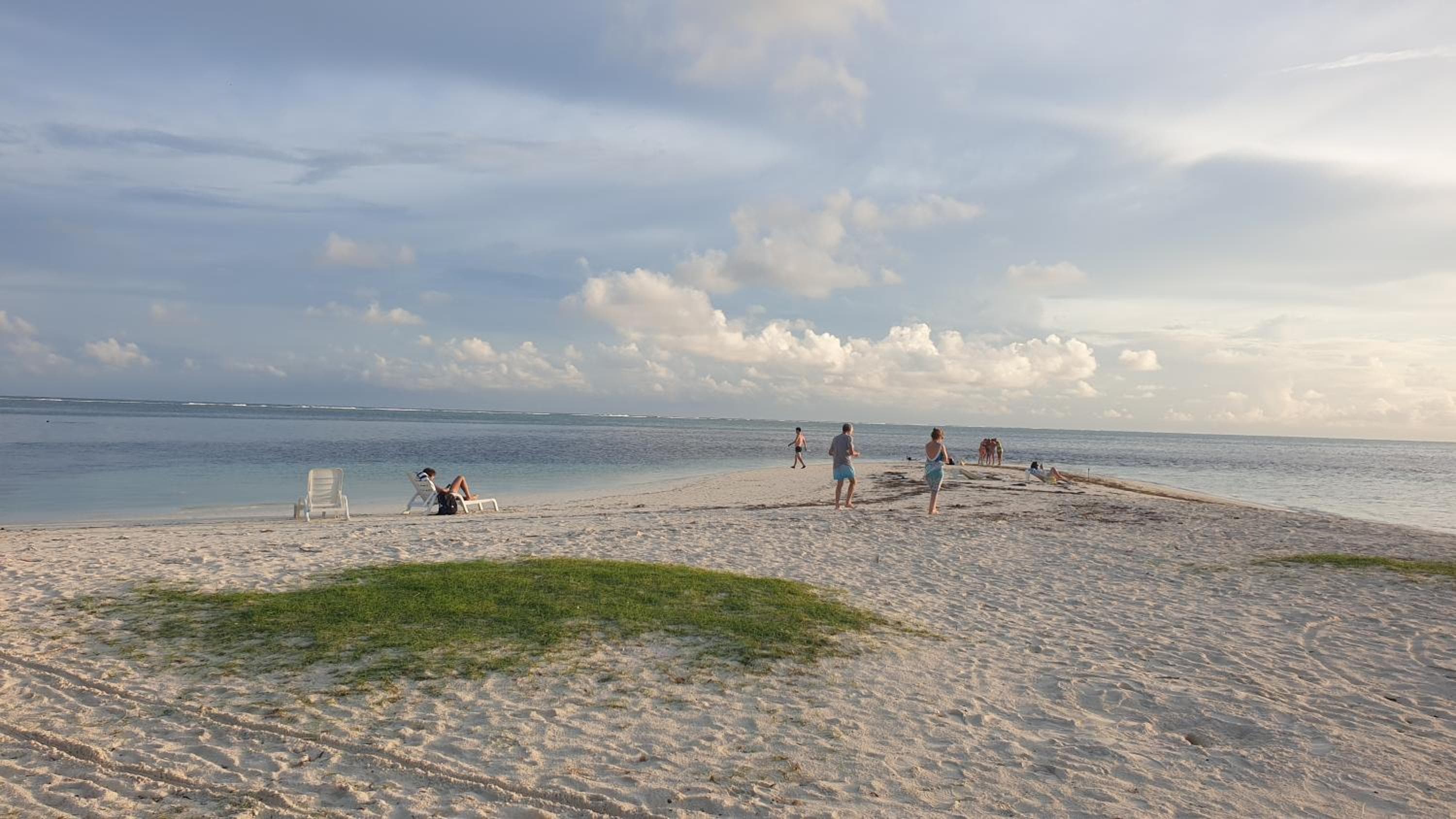 Dhiffushi Tourist Hotel - View 20