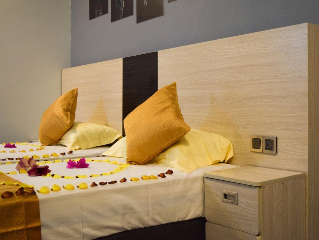 Dhiffushi Tourist Hotel - View 16