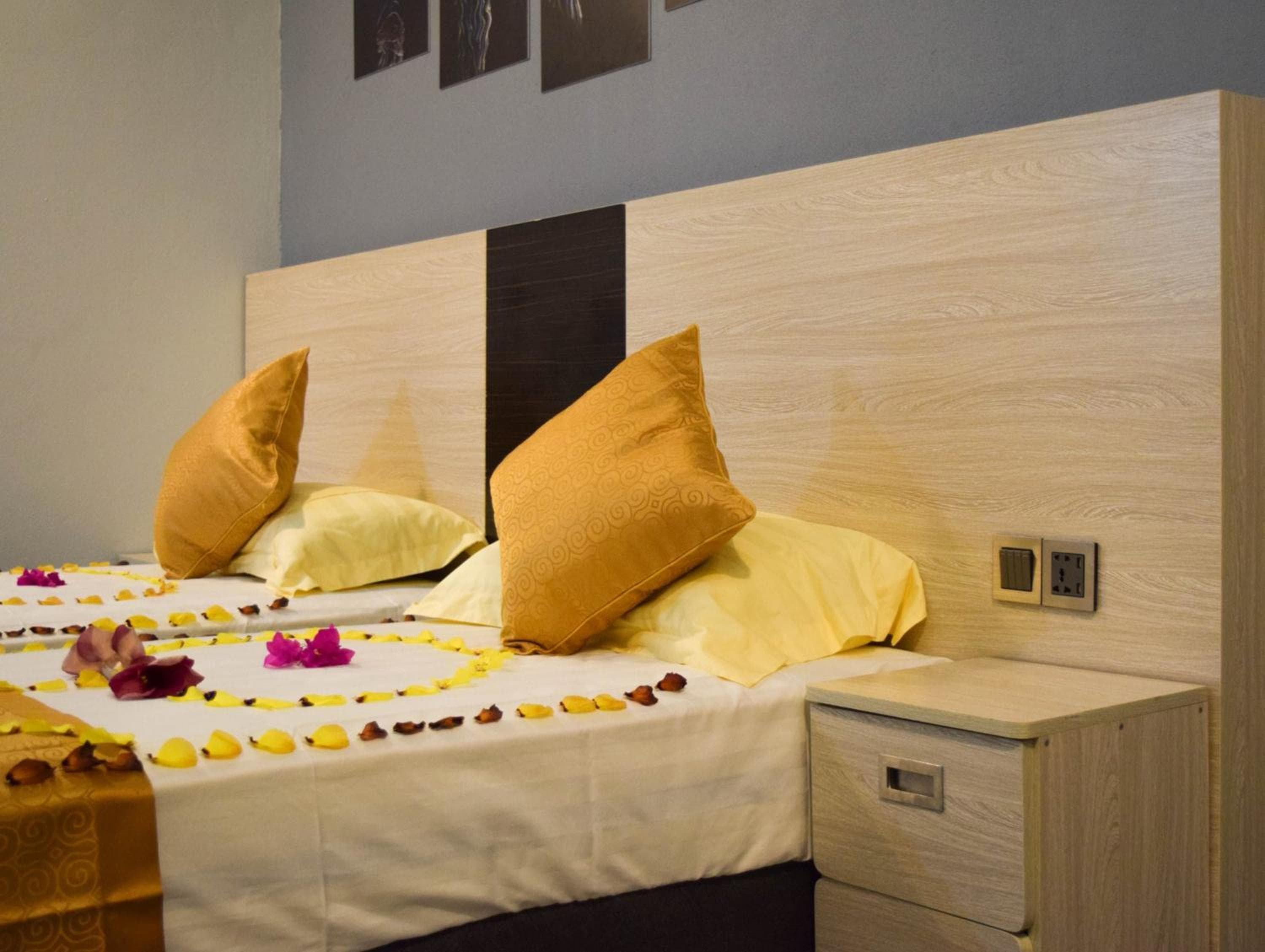 Dhiffushi Tourist Hotel - View 26