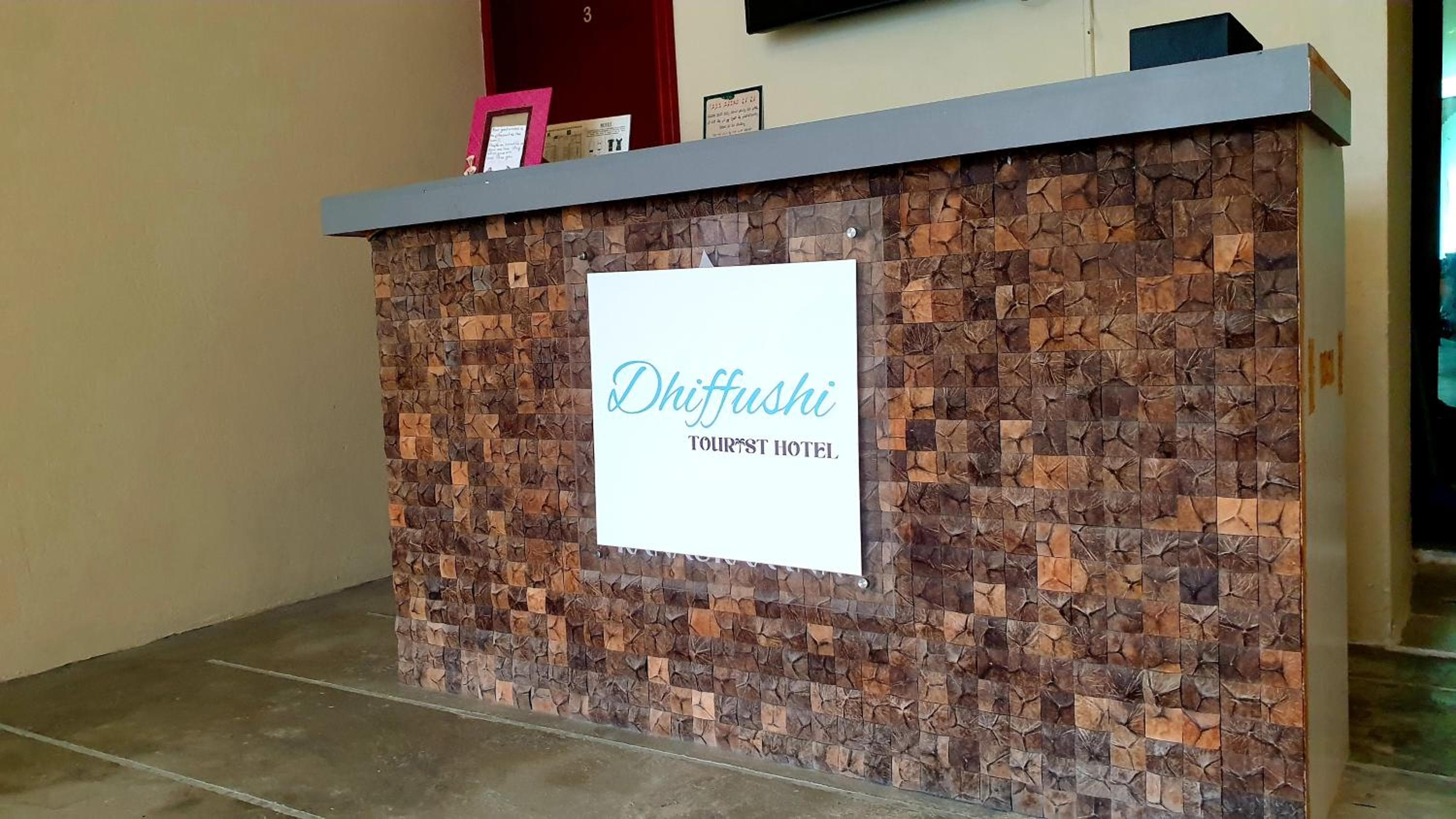 Dhiffushi Tourist Hotel - View 13