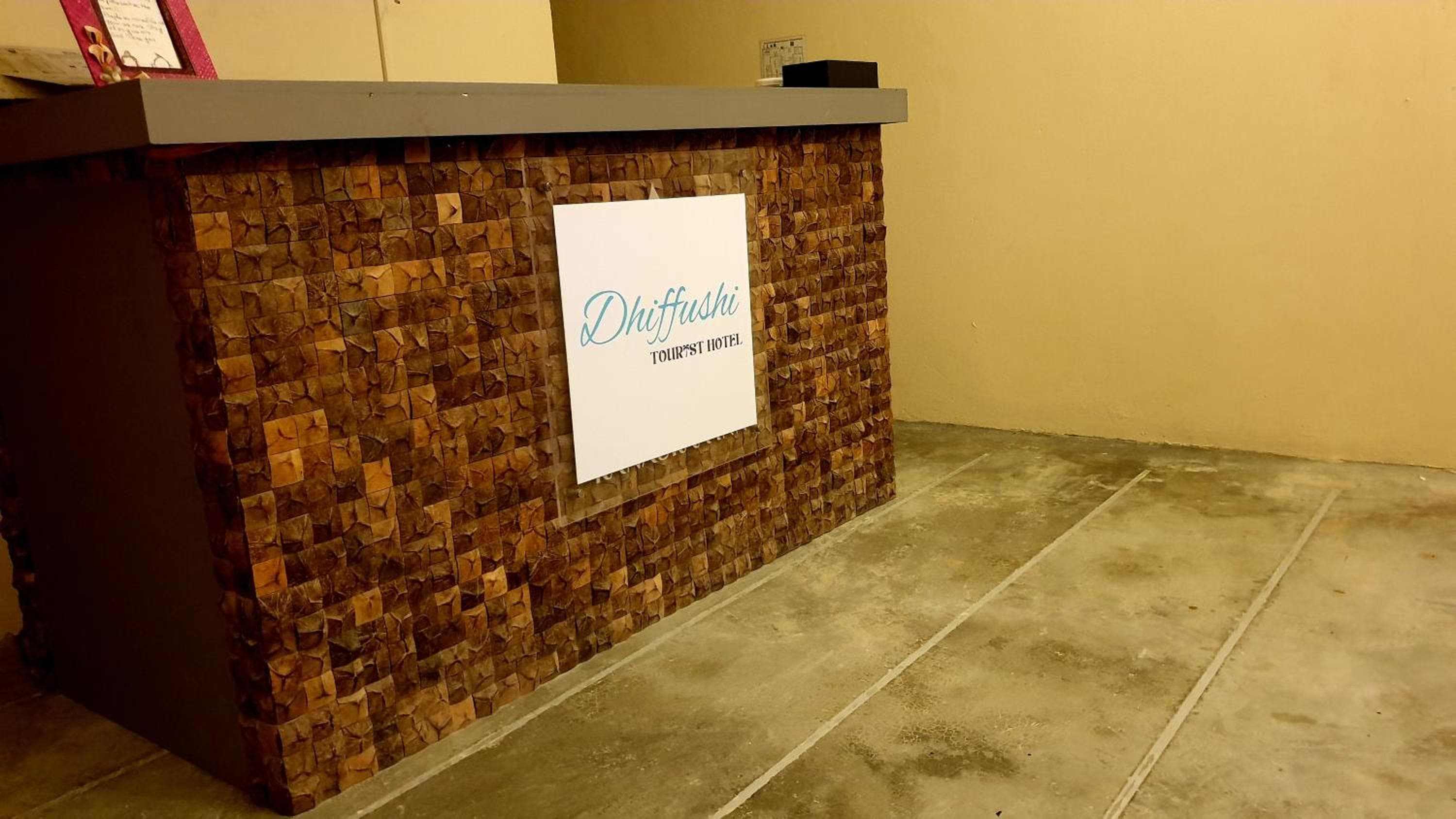 Dhiffushi Tourist Hotel - View 4