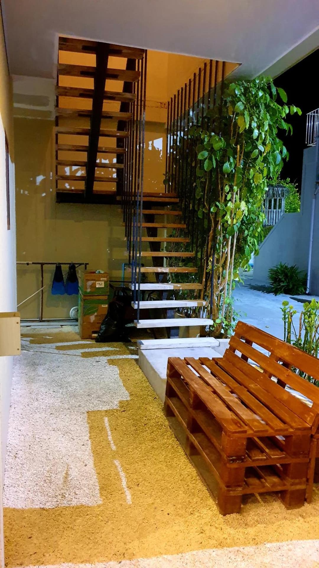 Dhiffushi Tourist Hotel - View 21