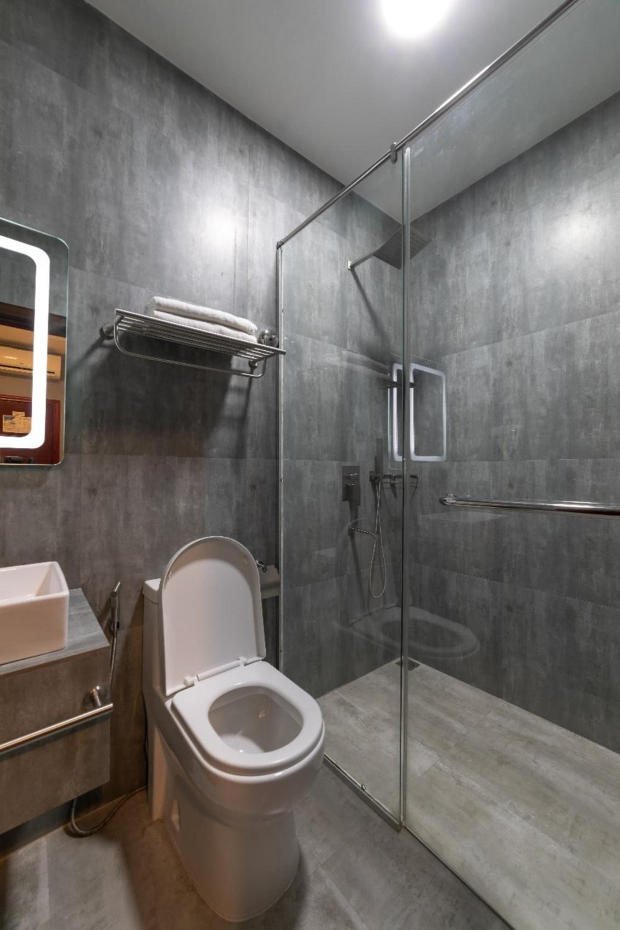 Dhiffushi Tourist Hotel - View 29