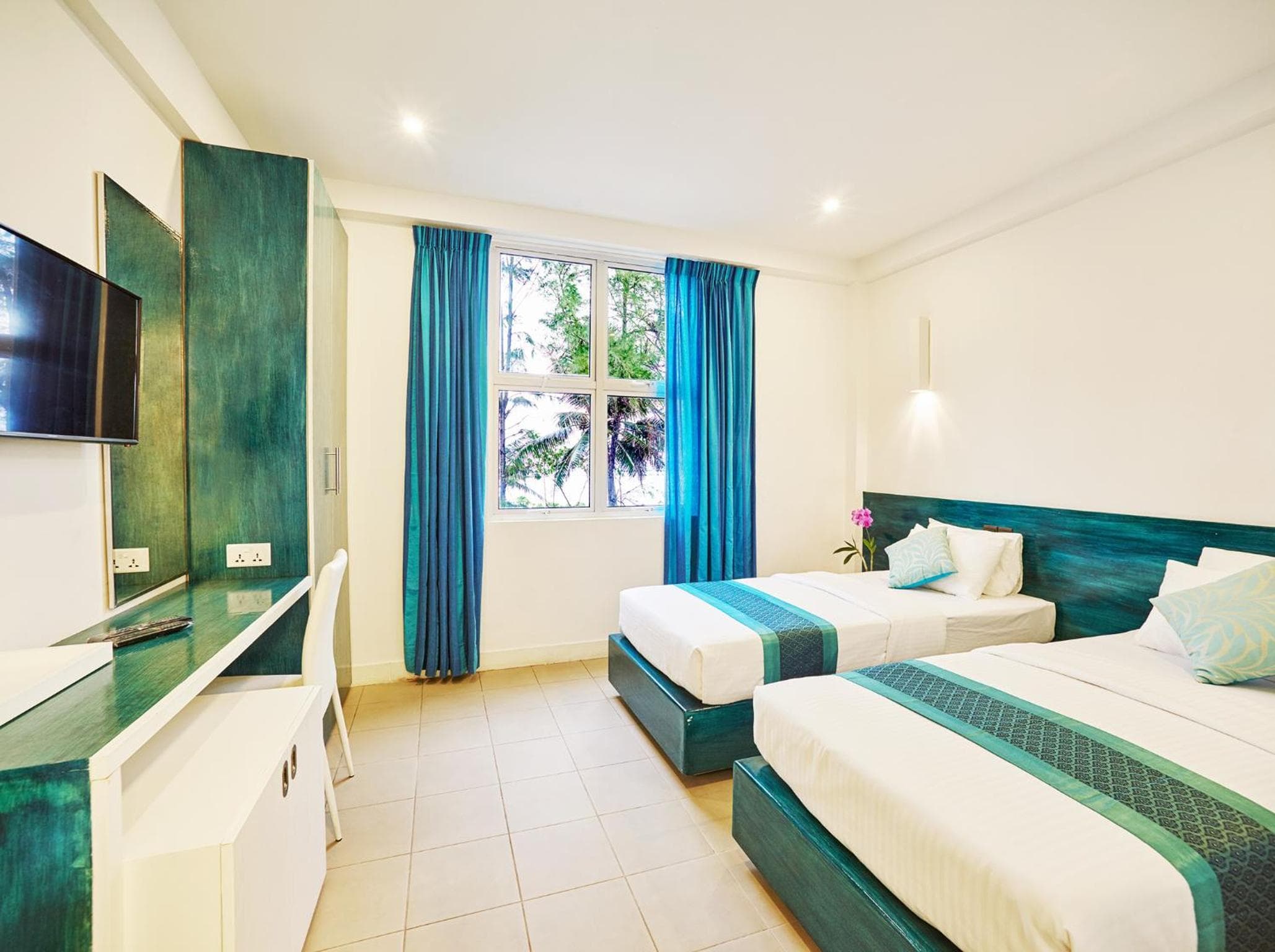 Planktons Beach - View 14