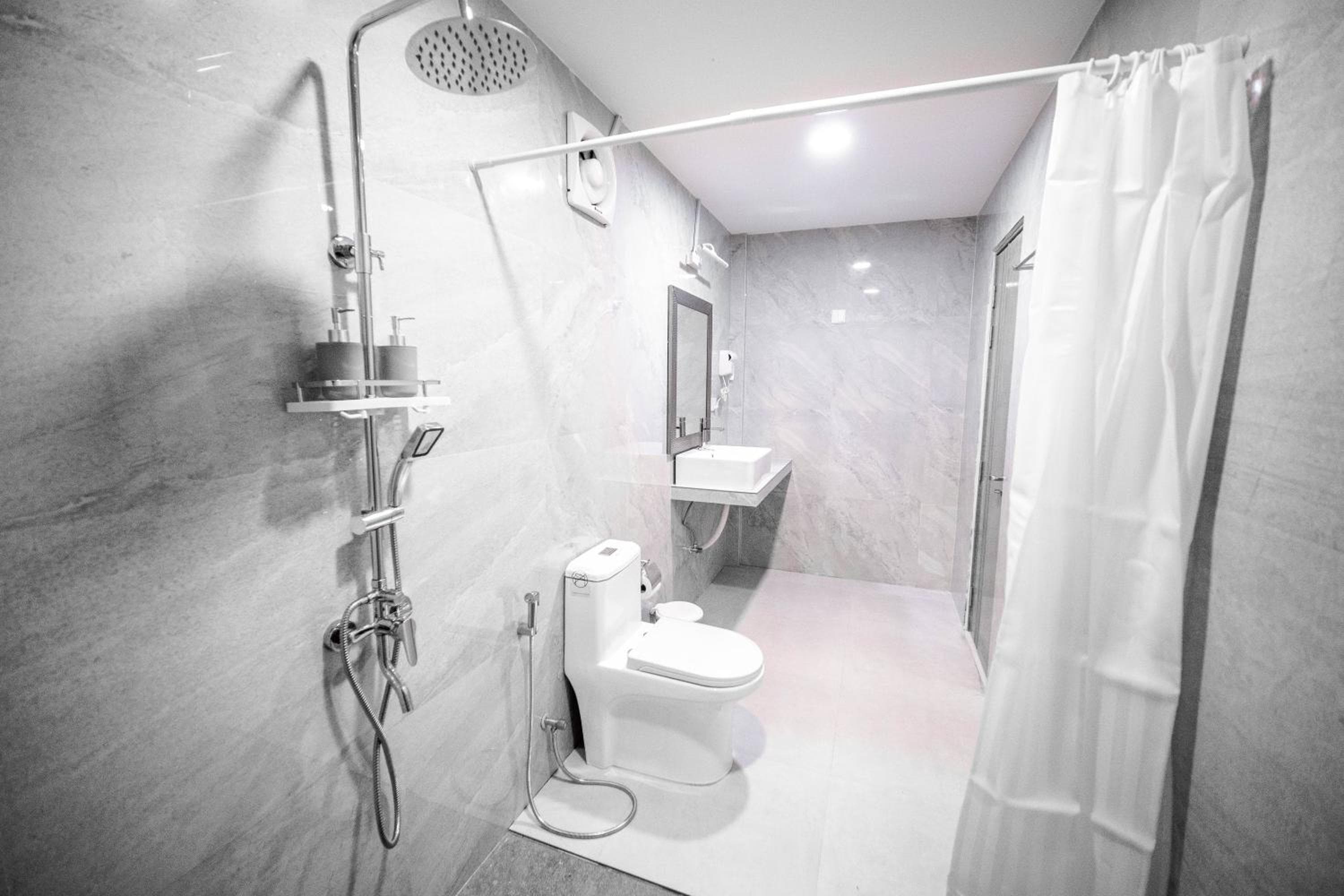 Aquatic Mathiveri - View 58