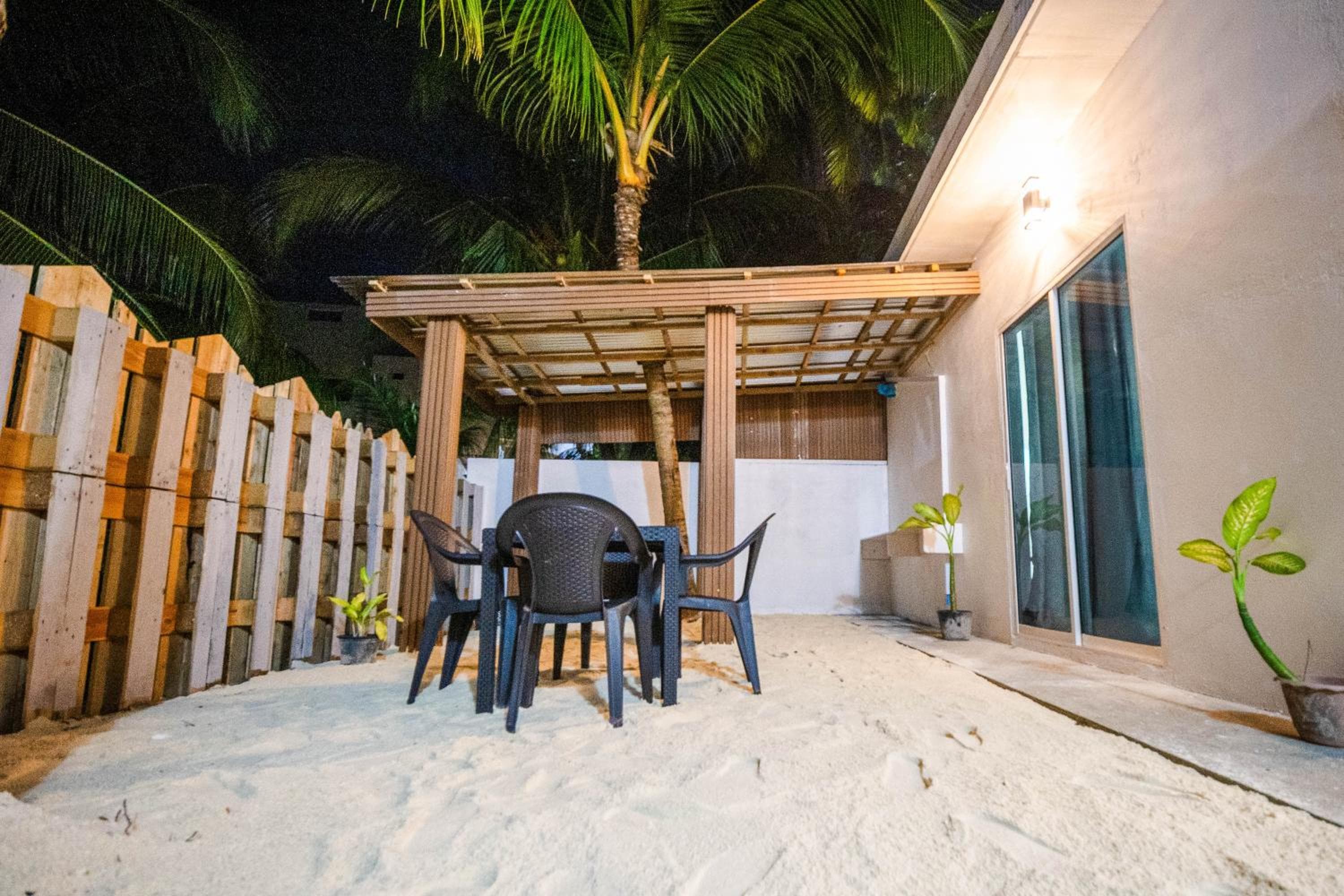 Aquatic Mathiveri - View 36