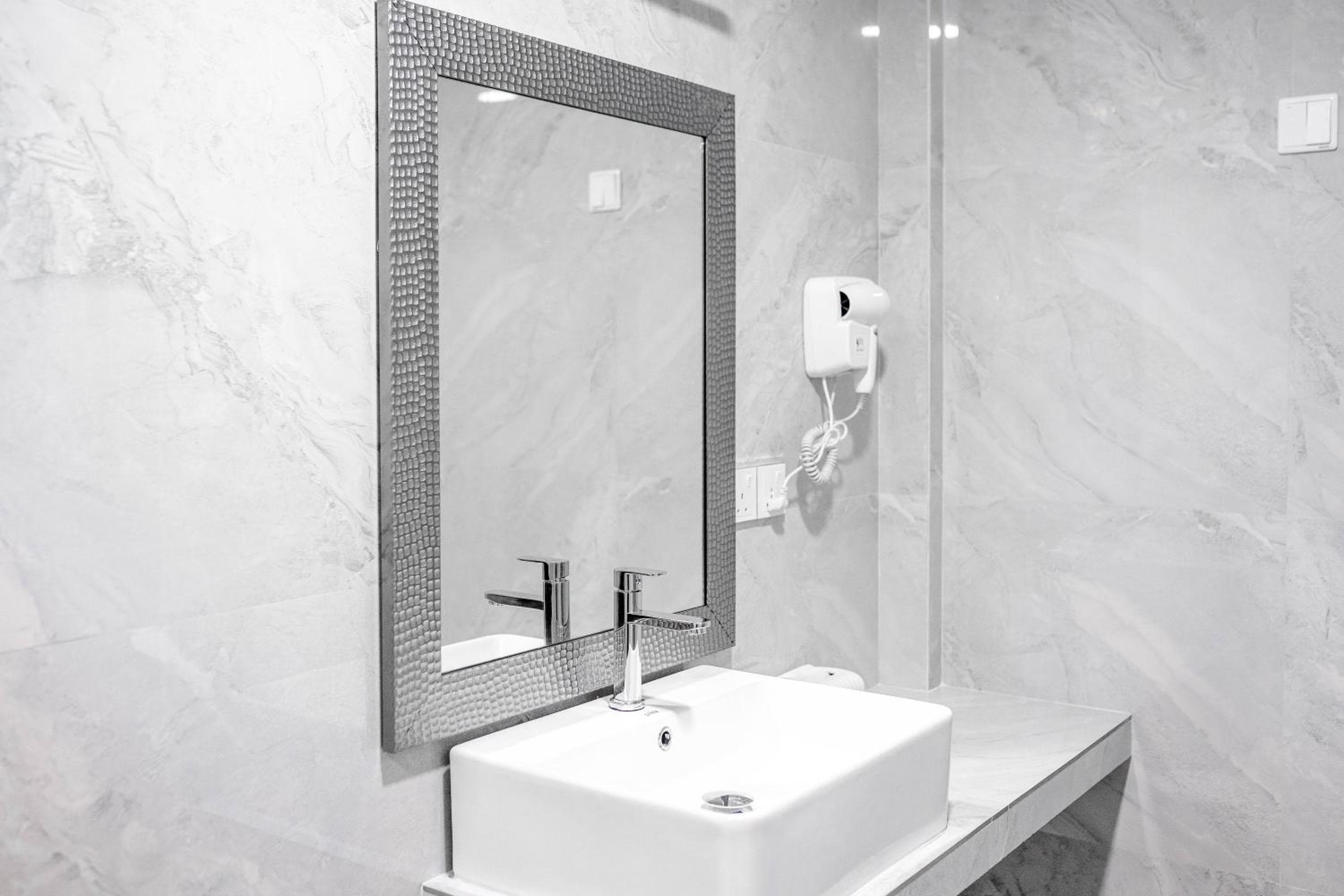 Aquatic Mathiveri - View 59