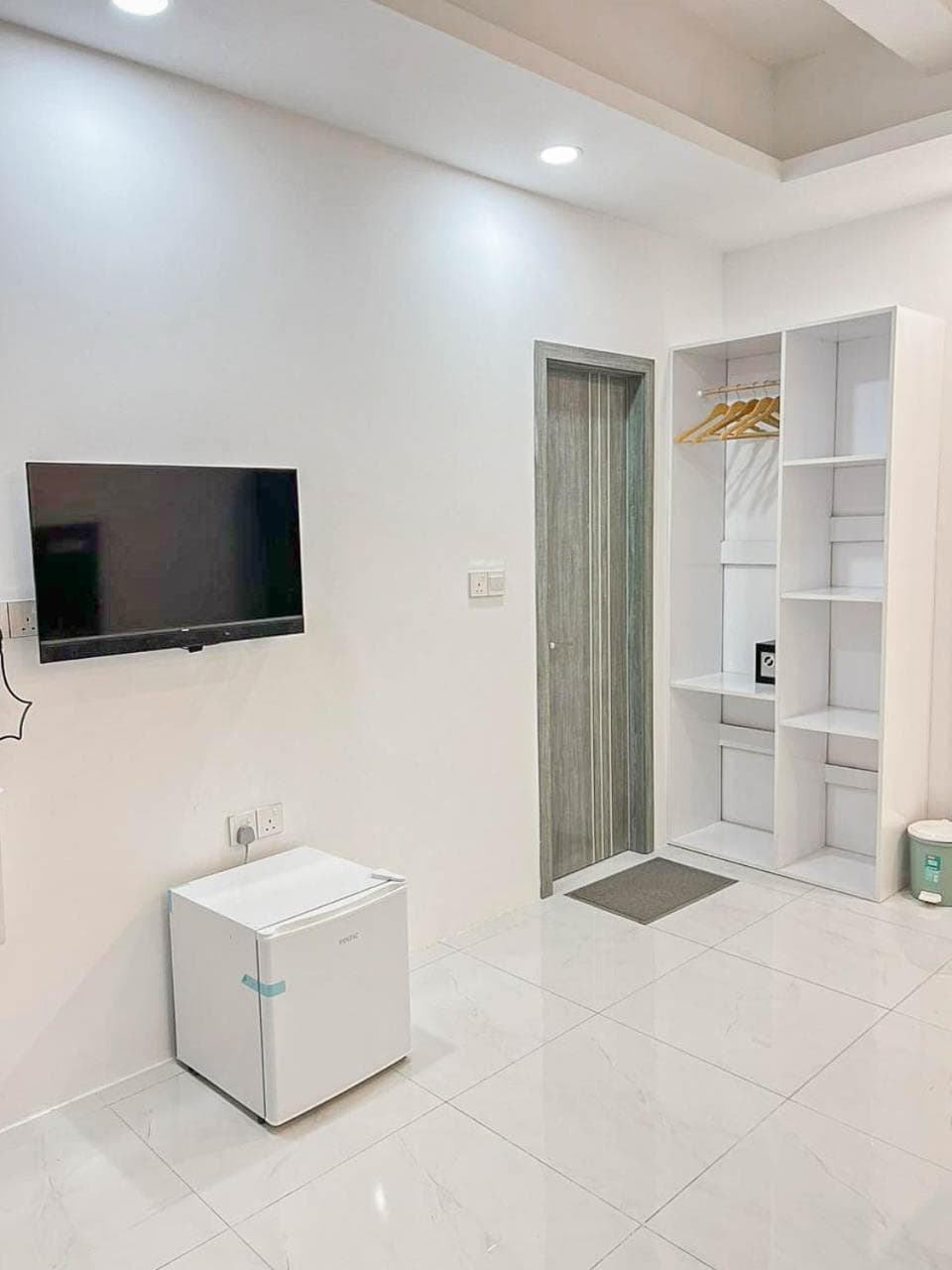 Aquatic Mathiveri - View 51