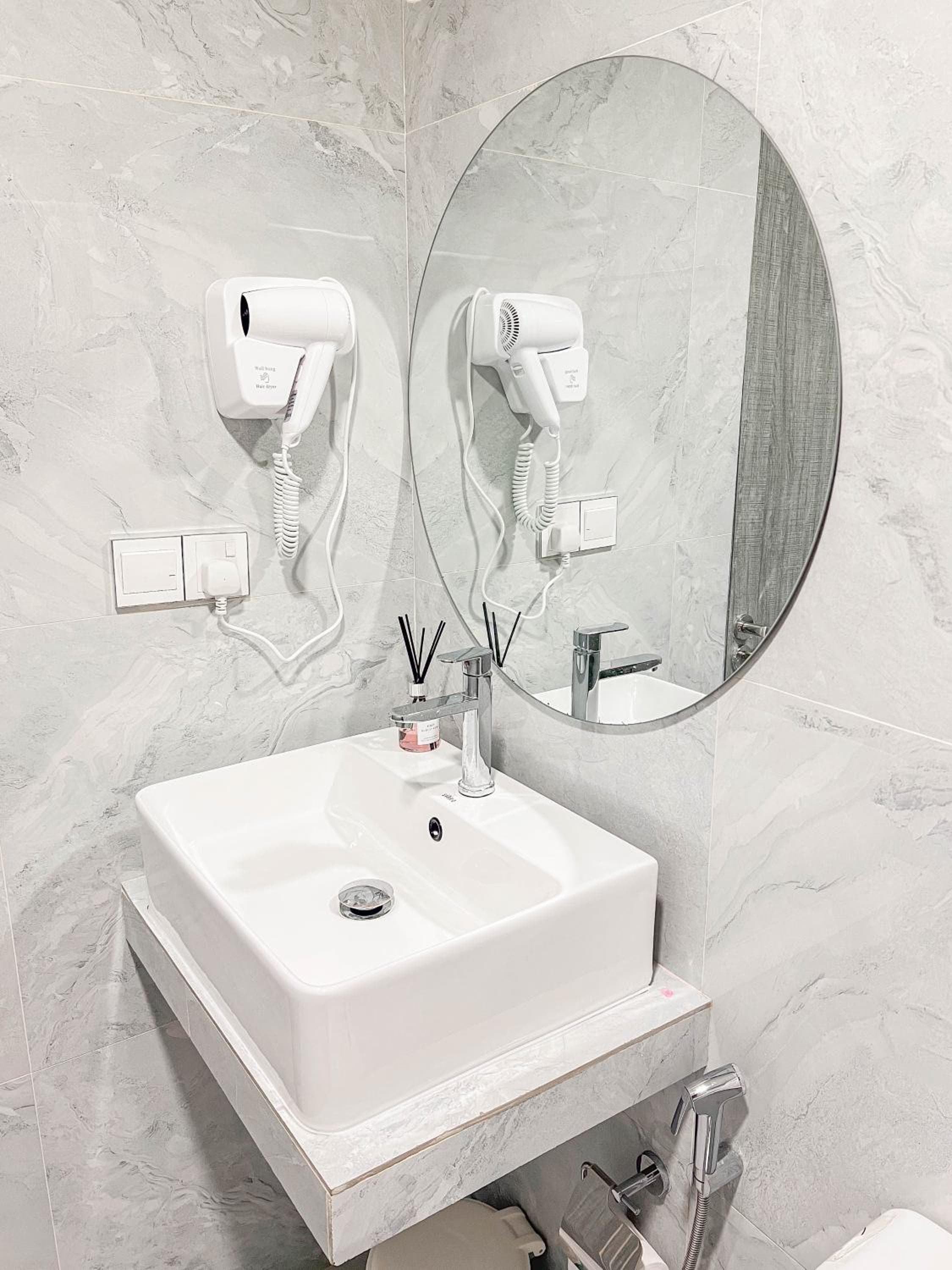 Aquatic Mathiveri - View 20