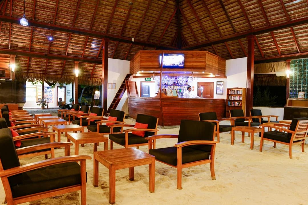 Adaaran Club Rannalhi - All Inclusive - 45 Minutes away from Male by Speedboat - View 21