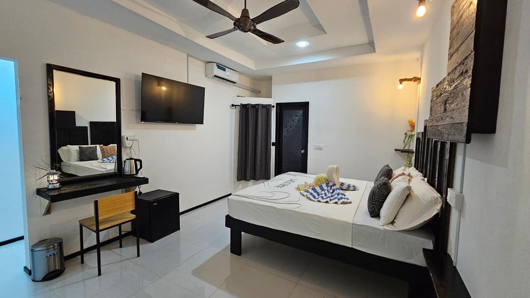 Beach Villa Maldives - hotel by the beach - View 28