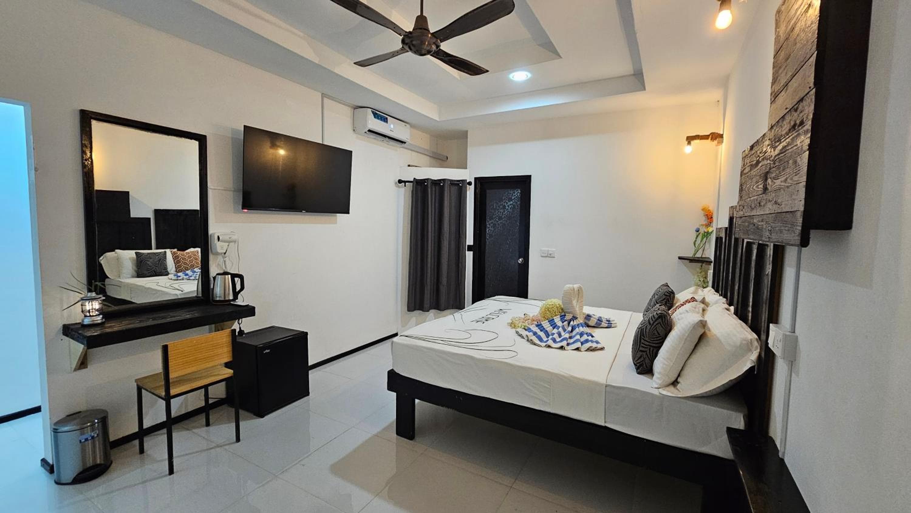 Beach Villa Maldives - hotel by the beach - View 30