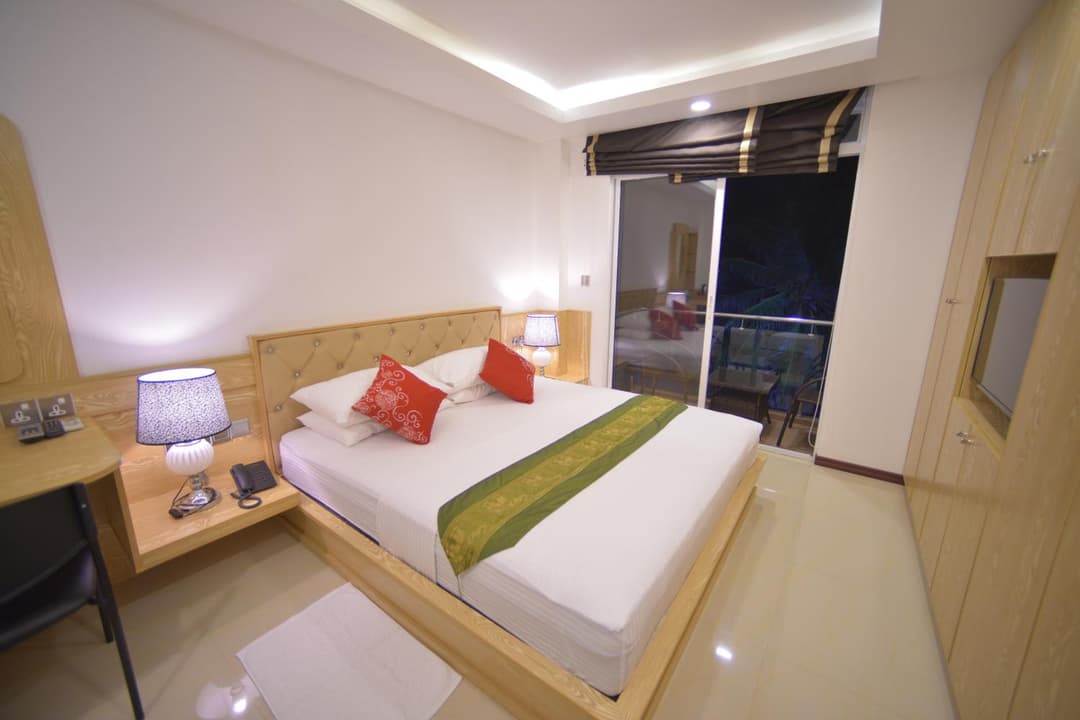 Hathaa Beach Maldives - View 8