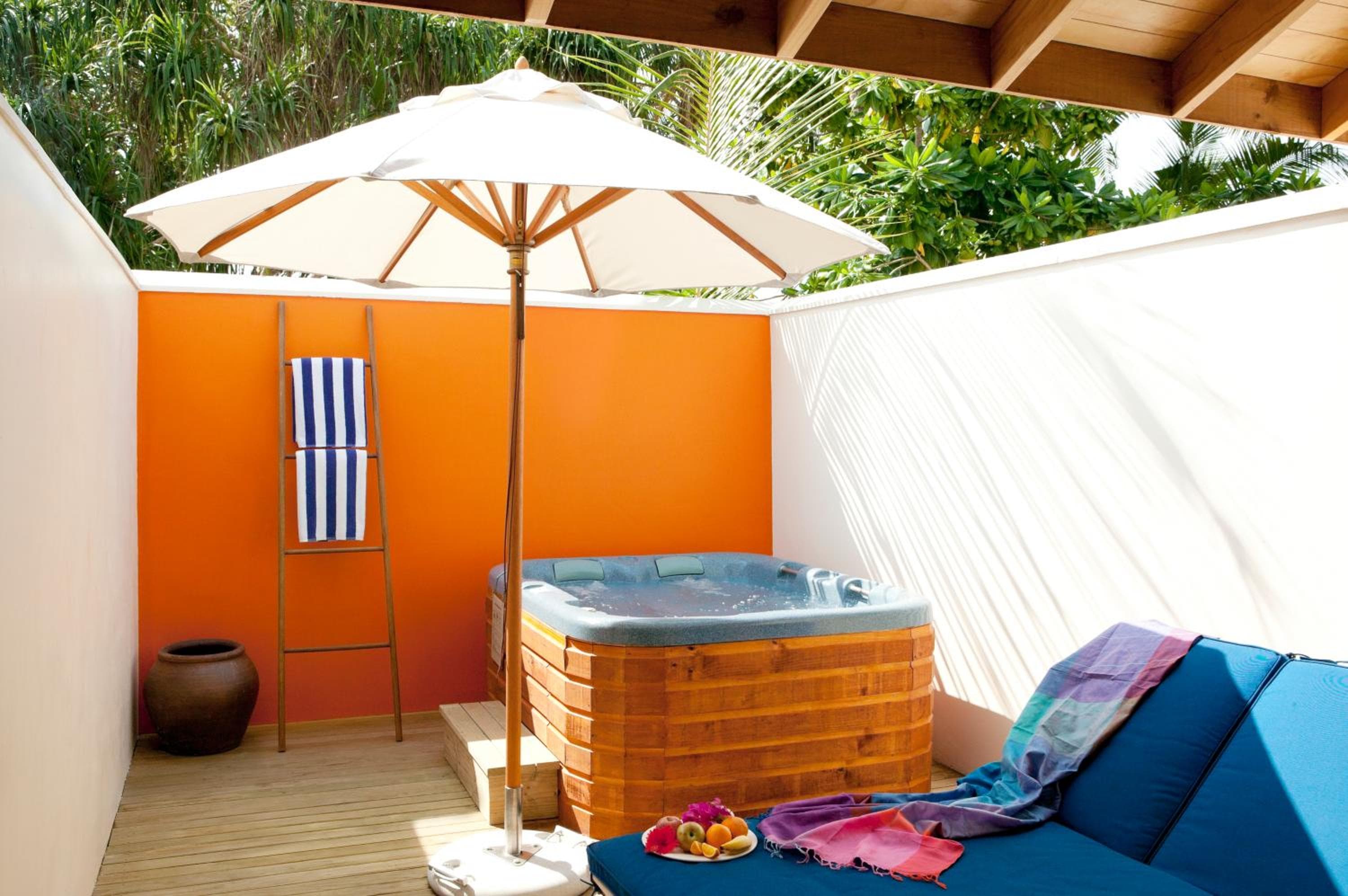 Vilamendhoo Island Resort & Spa - View 28