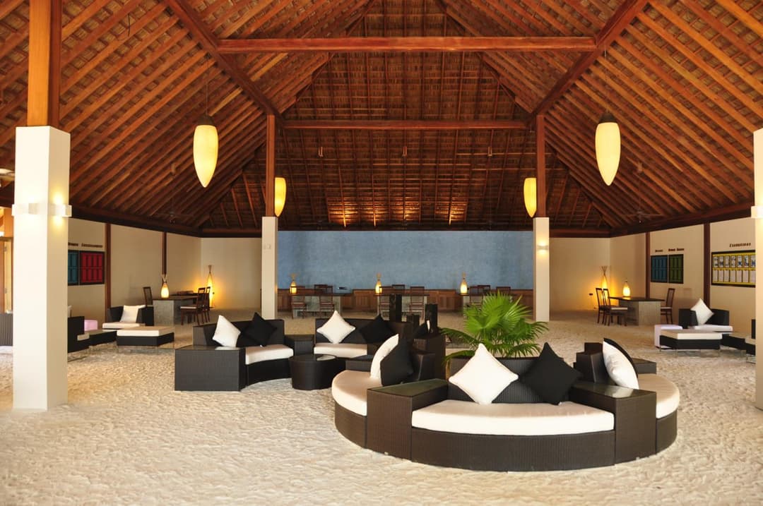 Vilamendhoo Maldives Resort Island - View 2