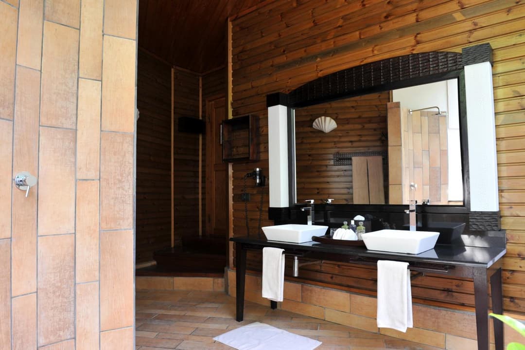 Komandoo Island Resort & Spa - View 30