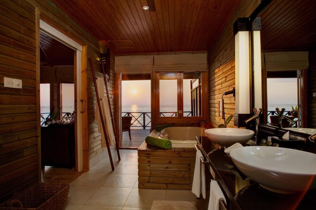 Komandoo Island Resort & Spa - View 69