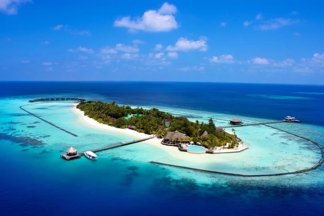 Komandoo Island Resort & Spa - View 11