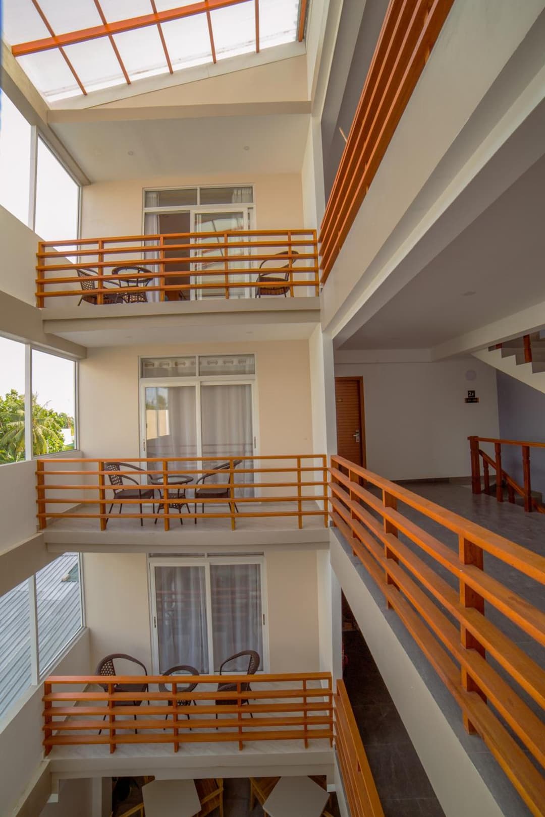 Kuredhi Beach Inn - View 7