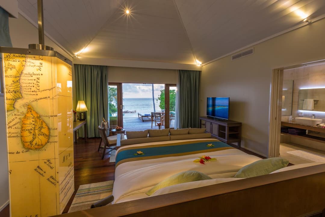 Hurawalhi Island Resort - View 2