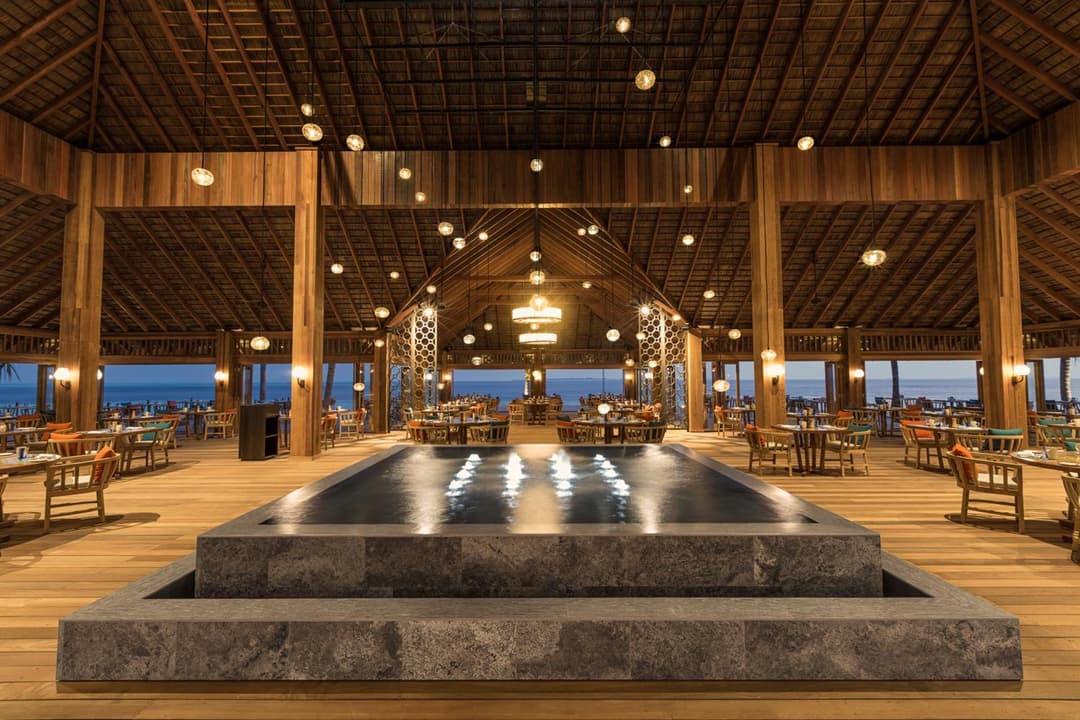 Hurawalhi Island Resort - View 7