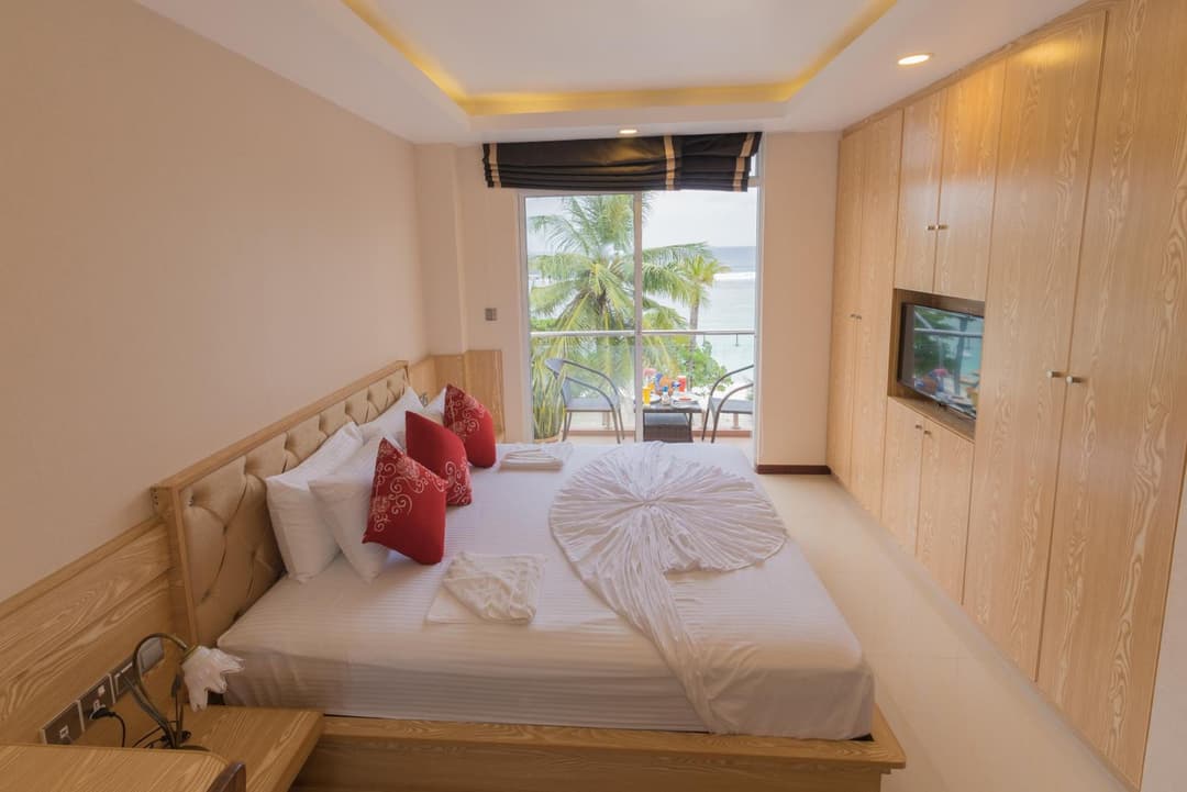Hathaa Beach Maldives - View 40