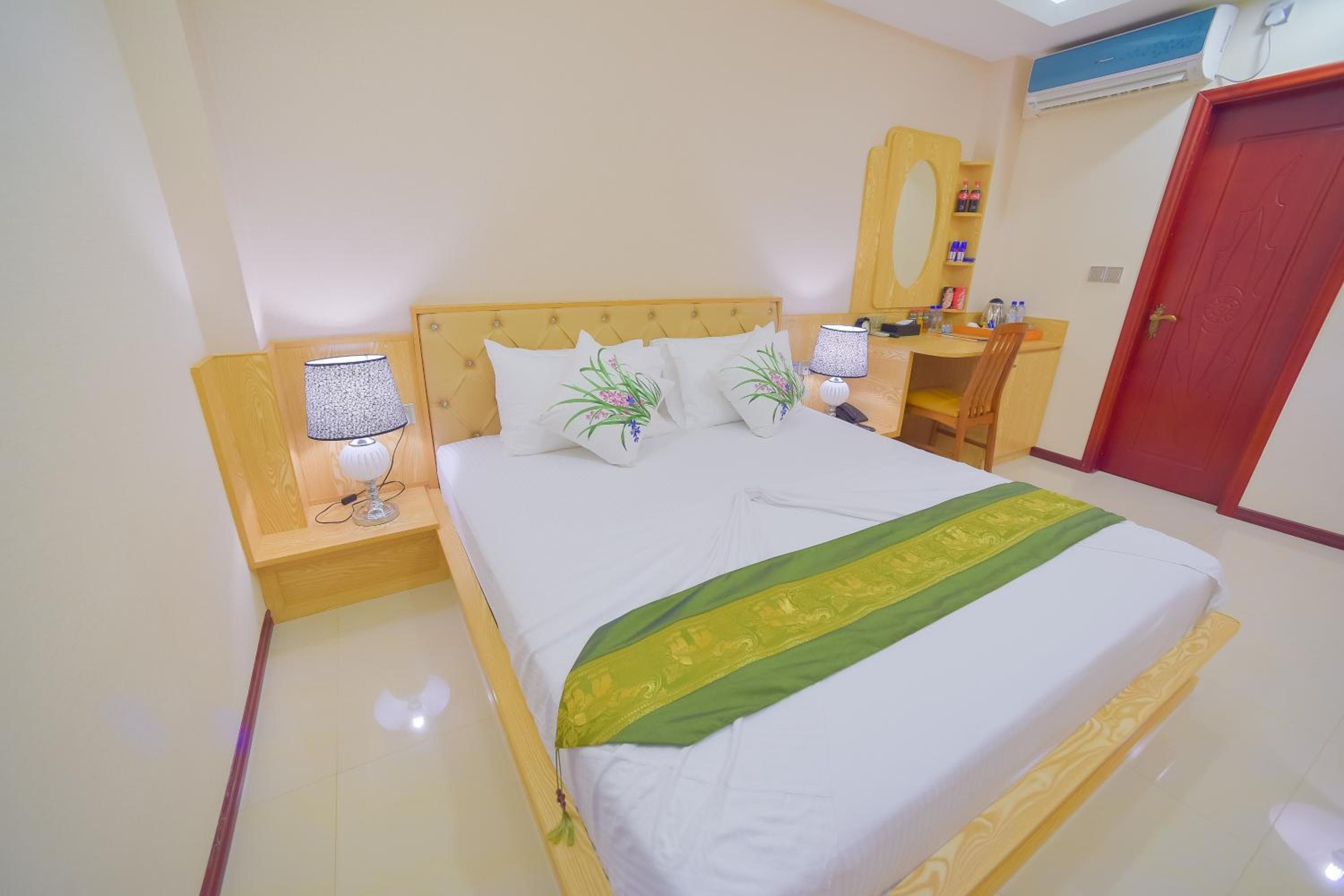 Hathaa Beach Maldives - View 54