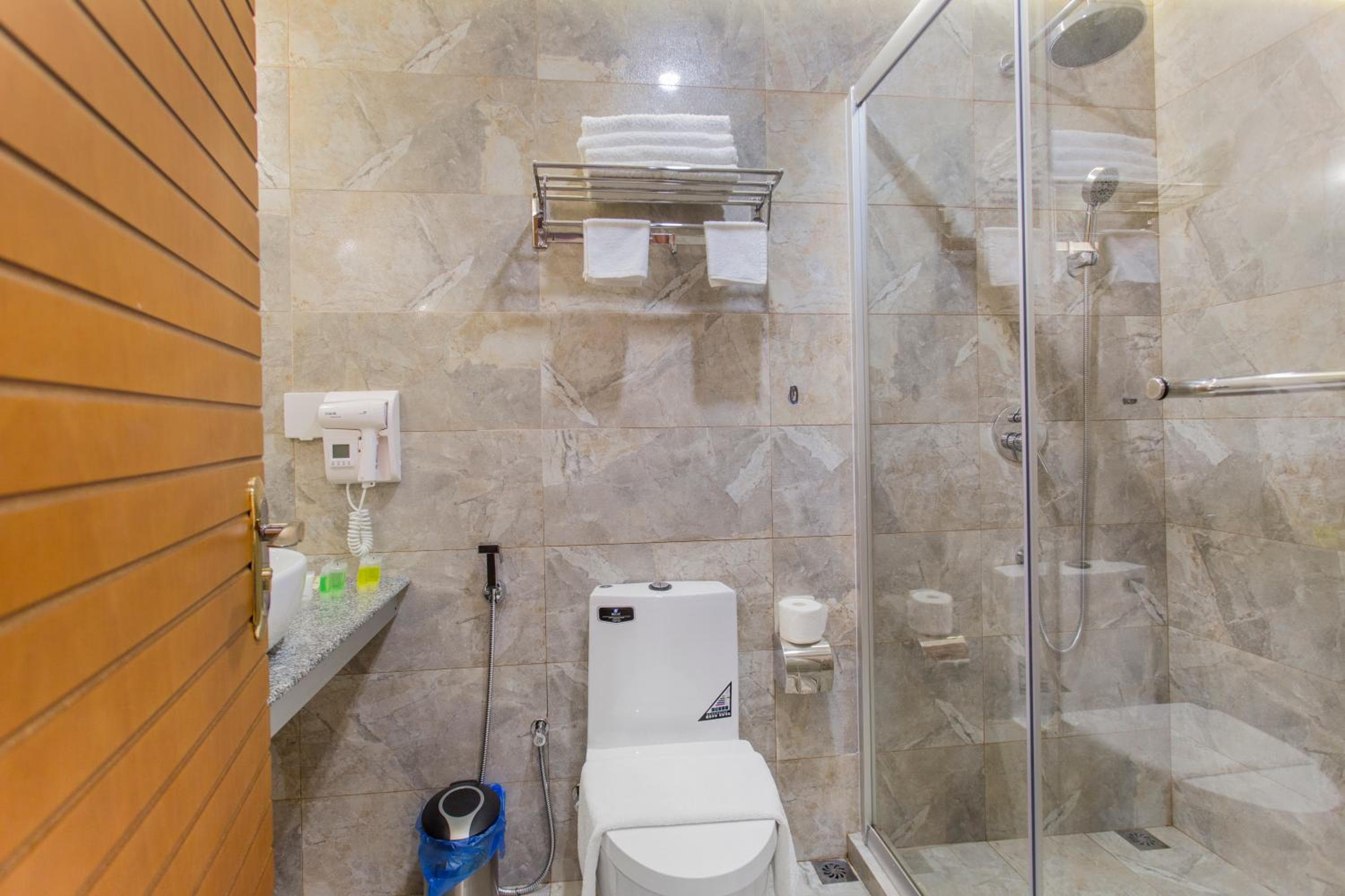 Kuredhi Beach Inn - View 16