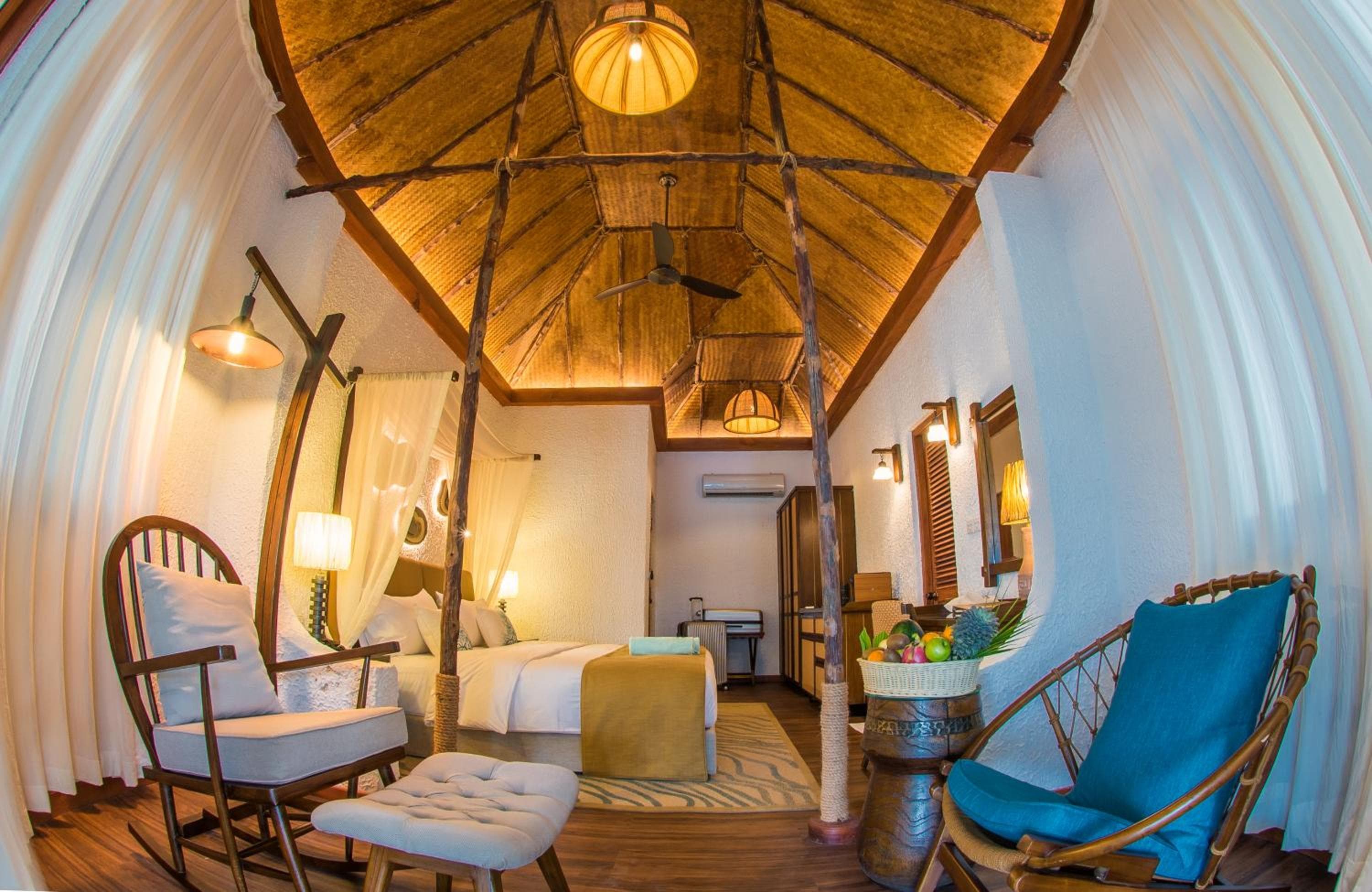 Makunudu Island- An Intimate Hideaway - View 2