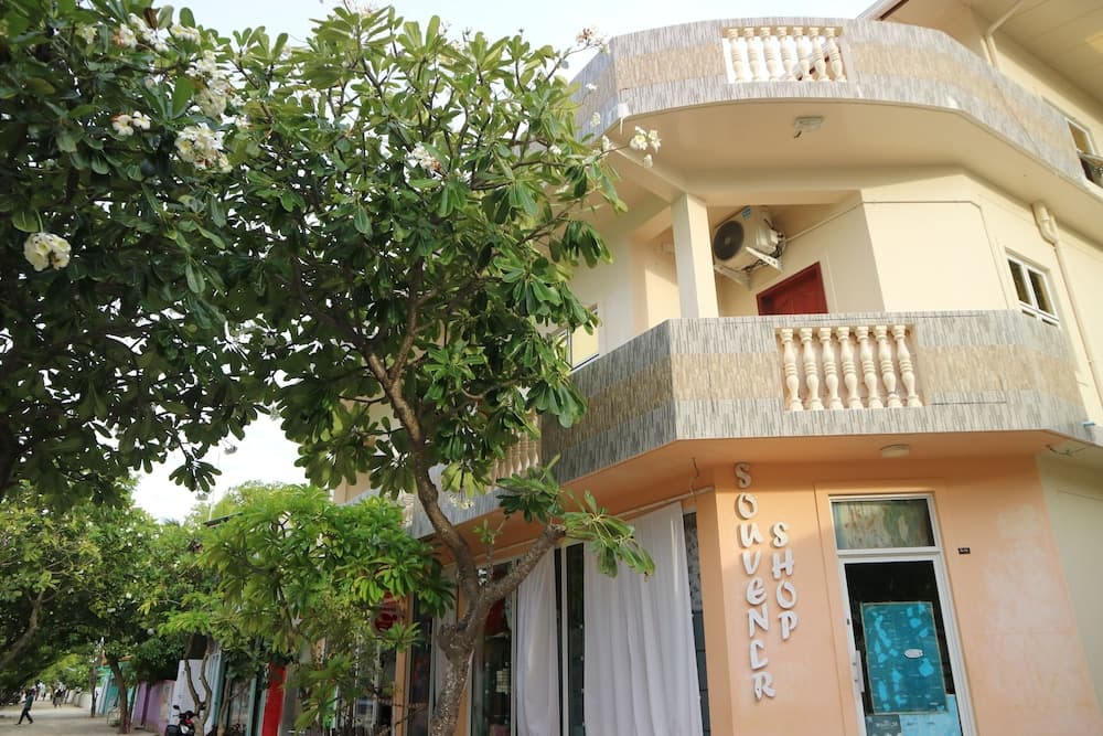 Cornerstay at Dhangethi - View 11