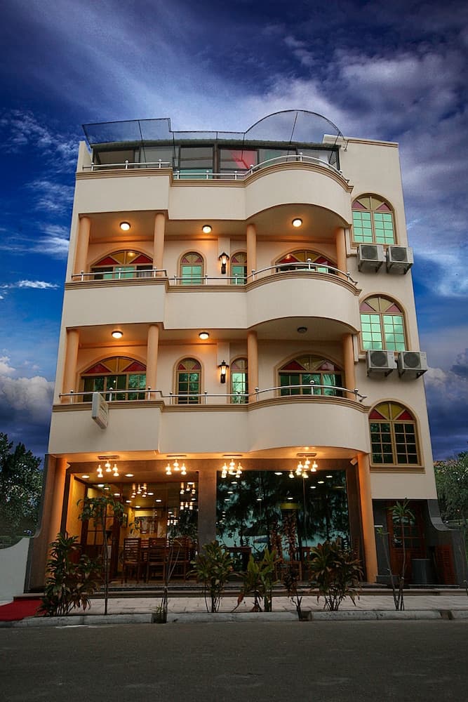 Loona Hotel - View 1