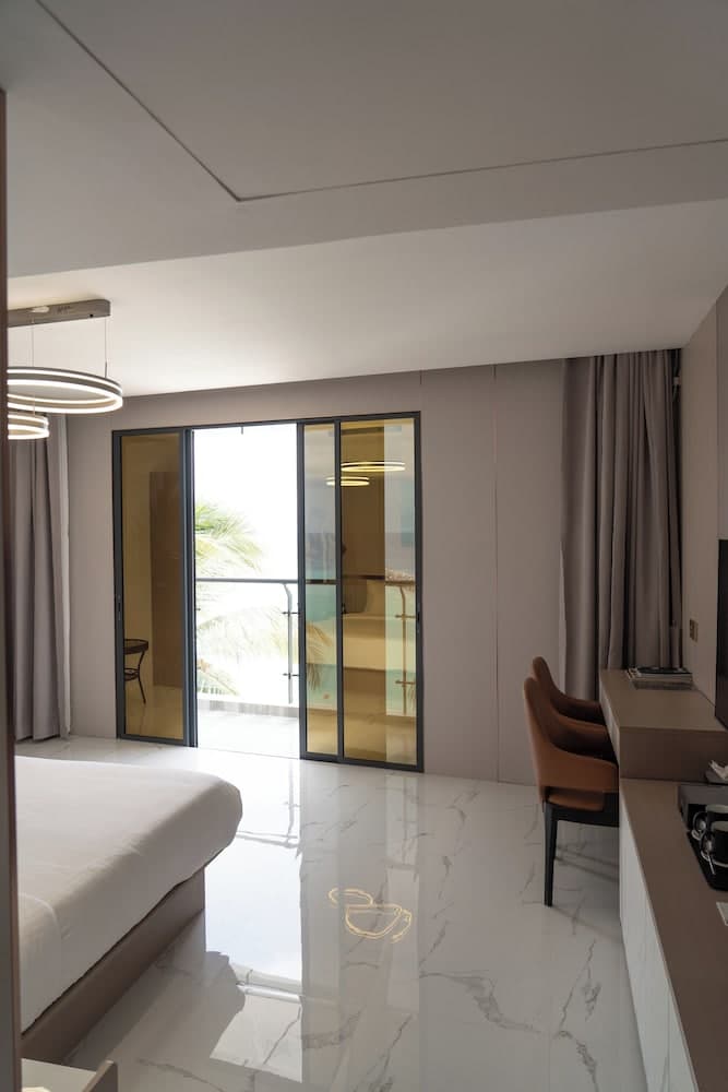 Wings by Hawks Hotels Kamadhoo Baa Atoll - View 10