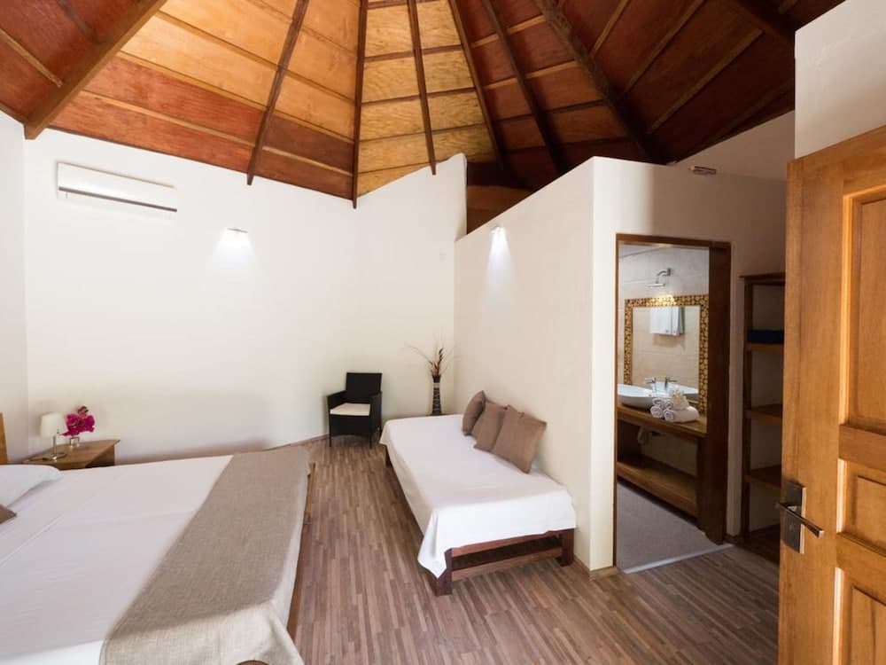 Blue World Dharavandhoo - View 3