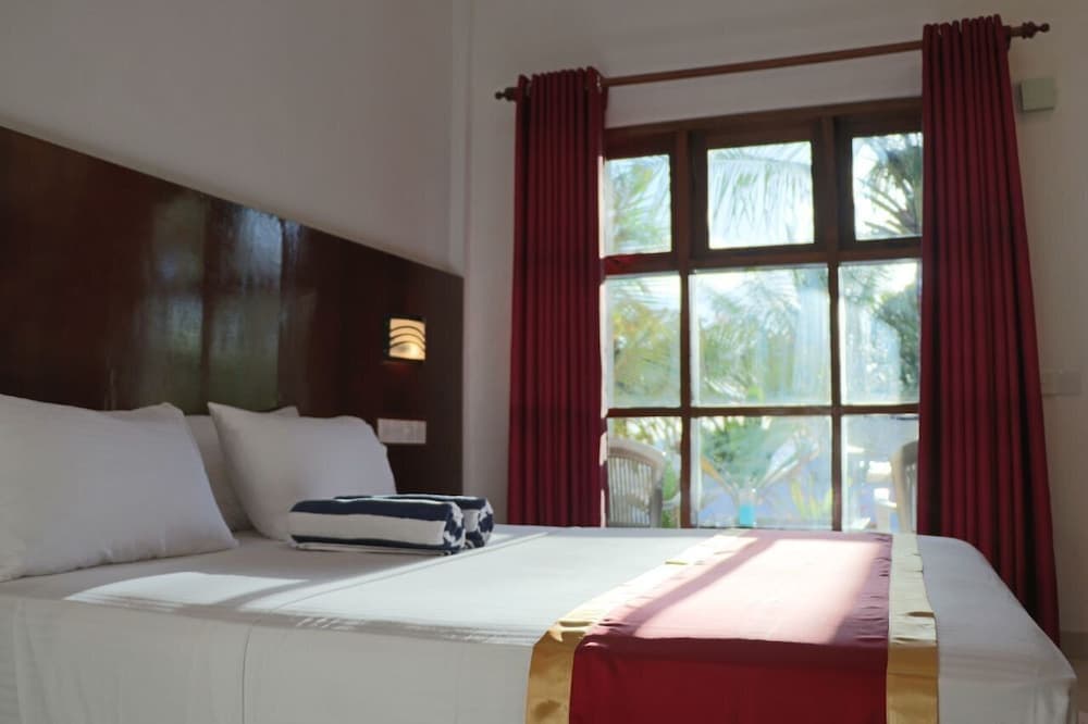 Lagoon View Maldives - View 53