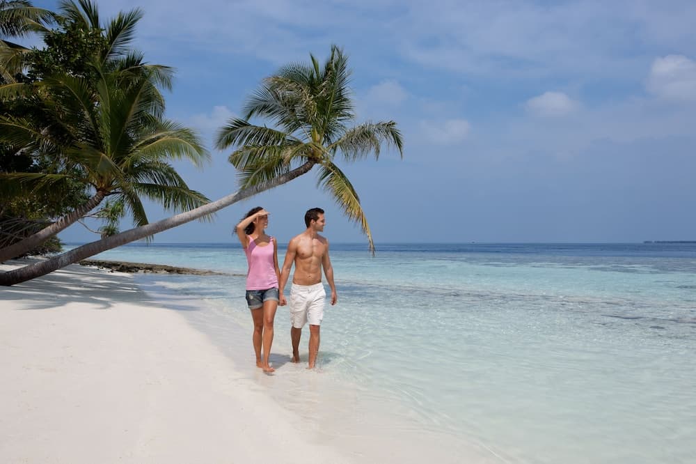 Vilamendhoo Island Resort & Spa - View 32