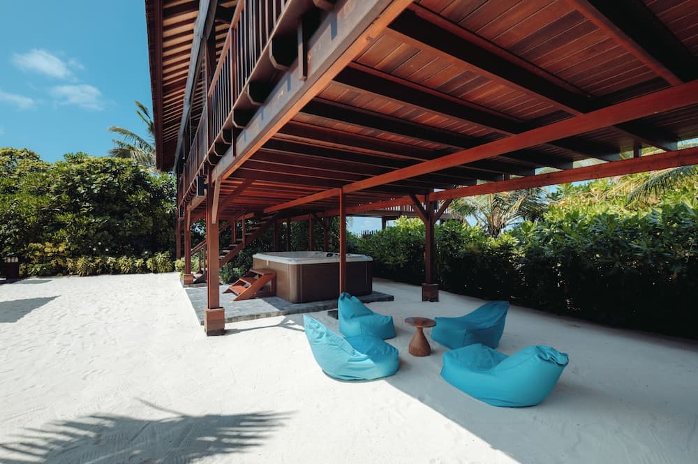 Kuredhivaru Resort & Spa Maldives - View 160