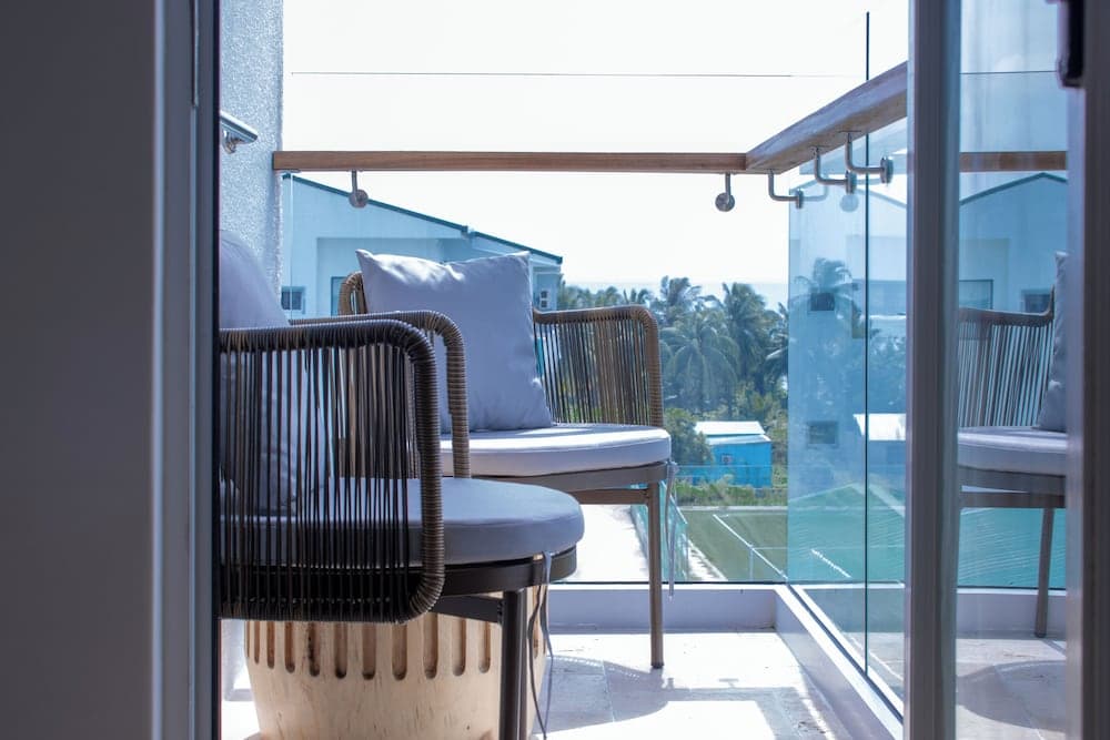 Stone Hotel Dhiffushi - View 17