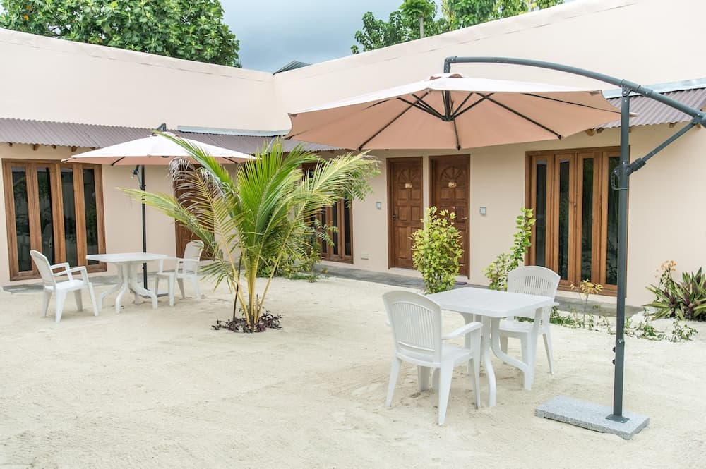 Thoddoo Retreat - View 2
