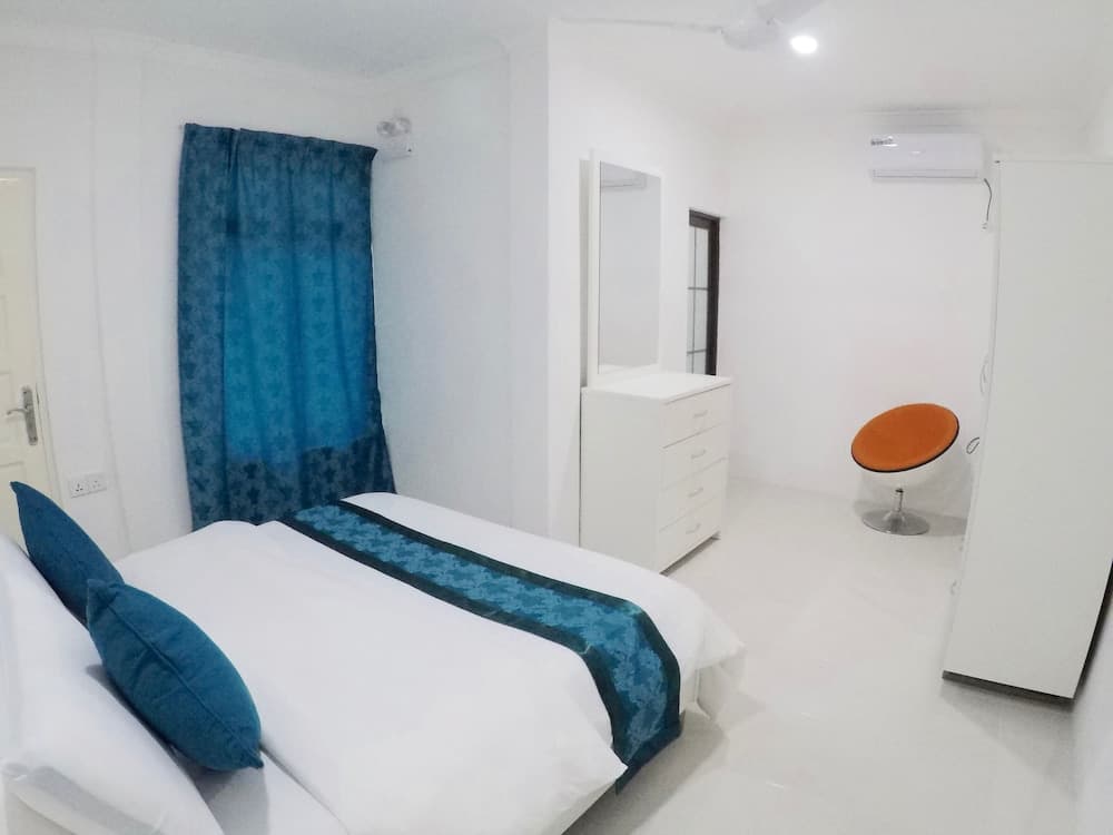 Palm Lodge - View 10