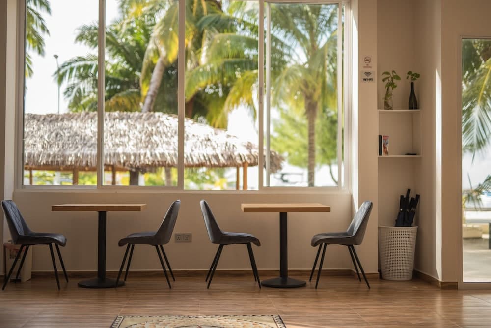 iCom Marina Sea View - View 2