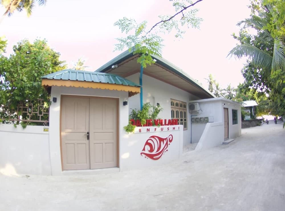 Oasis Village Fenfushi - View 8