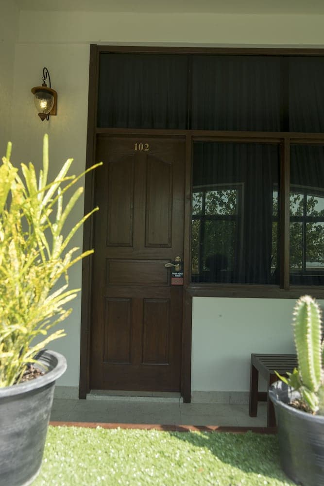 Global Residence - View 42