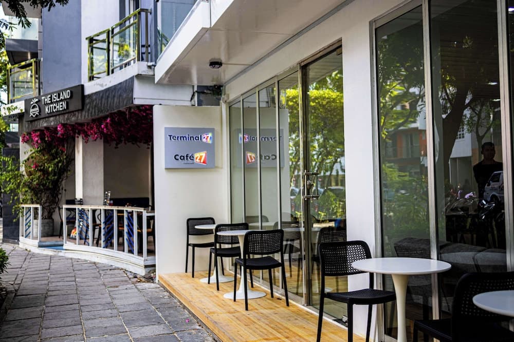 Terminal 27 - View 12