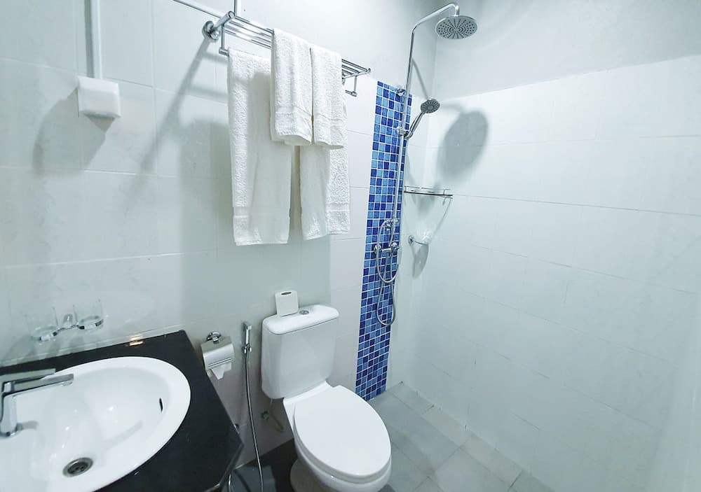 Omadhoo Inn - View 57