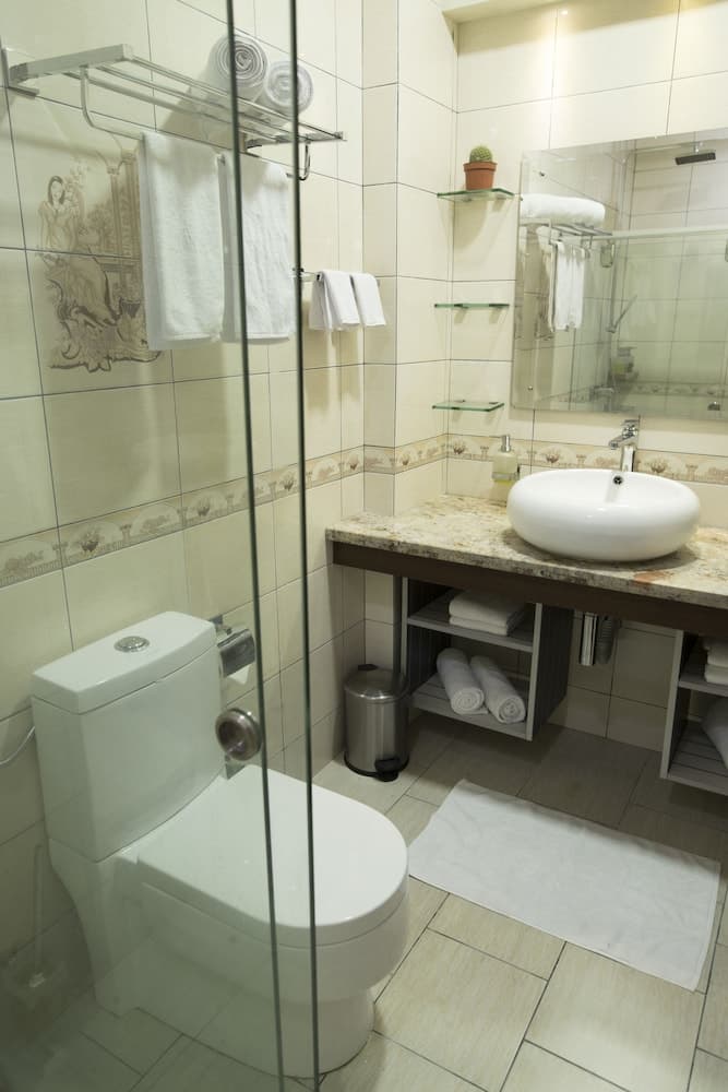 Global Residence - View 17