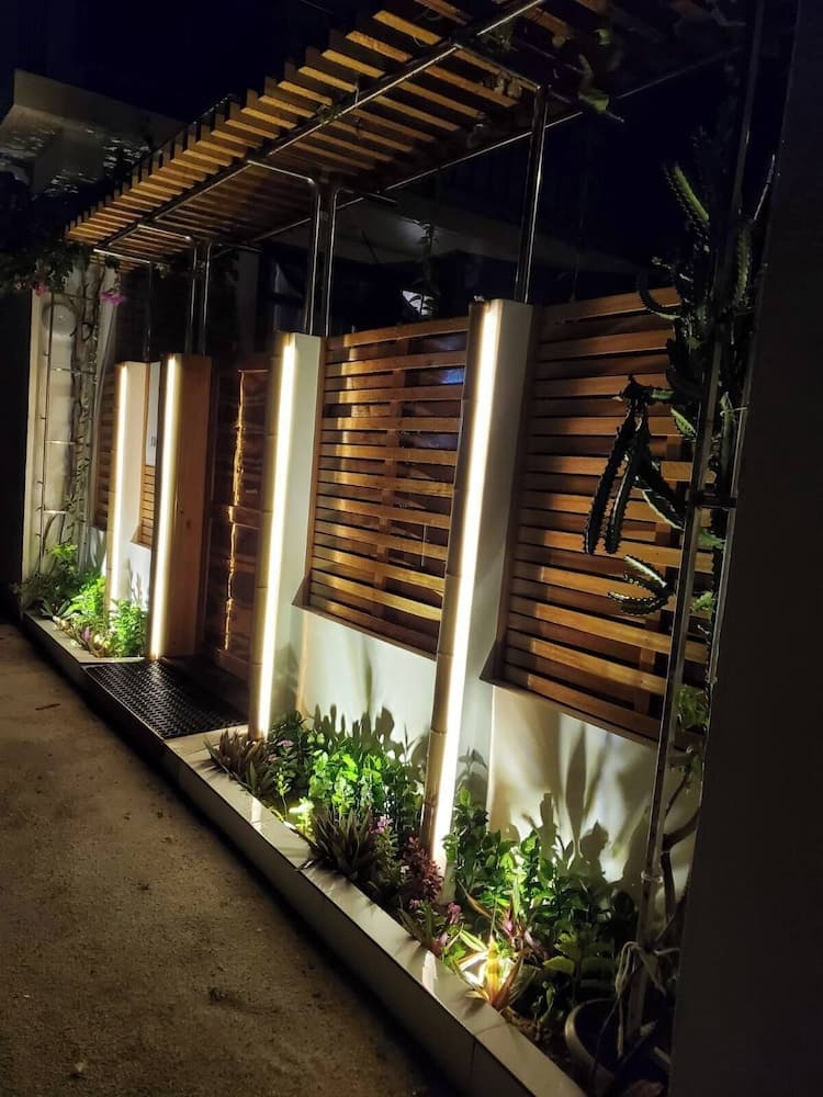 Sun & Surf - View 20